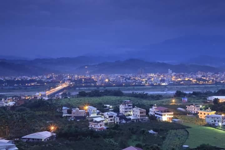 Rainbow Hill House彩虹山舍 Apartment Shigang Exterior photo